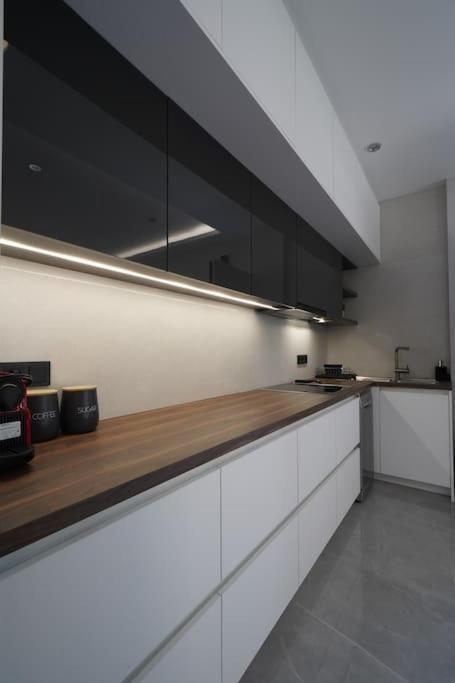 Brand New 3Br With 2 Bathrooms Marousi Apartment Athen Eksteriør bilde